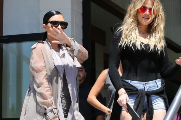 好險！赫伊森解圍失誤送安德烈·席爾瓦單刀，及時(shí)回追解圍