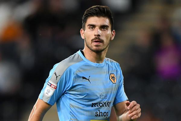 又造一黃！維爾茨邊路搶斷+靈巧過(guò)人，制造B席犯規黃牌