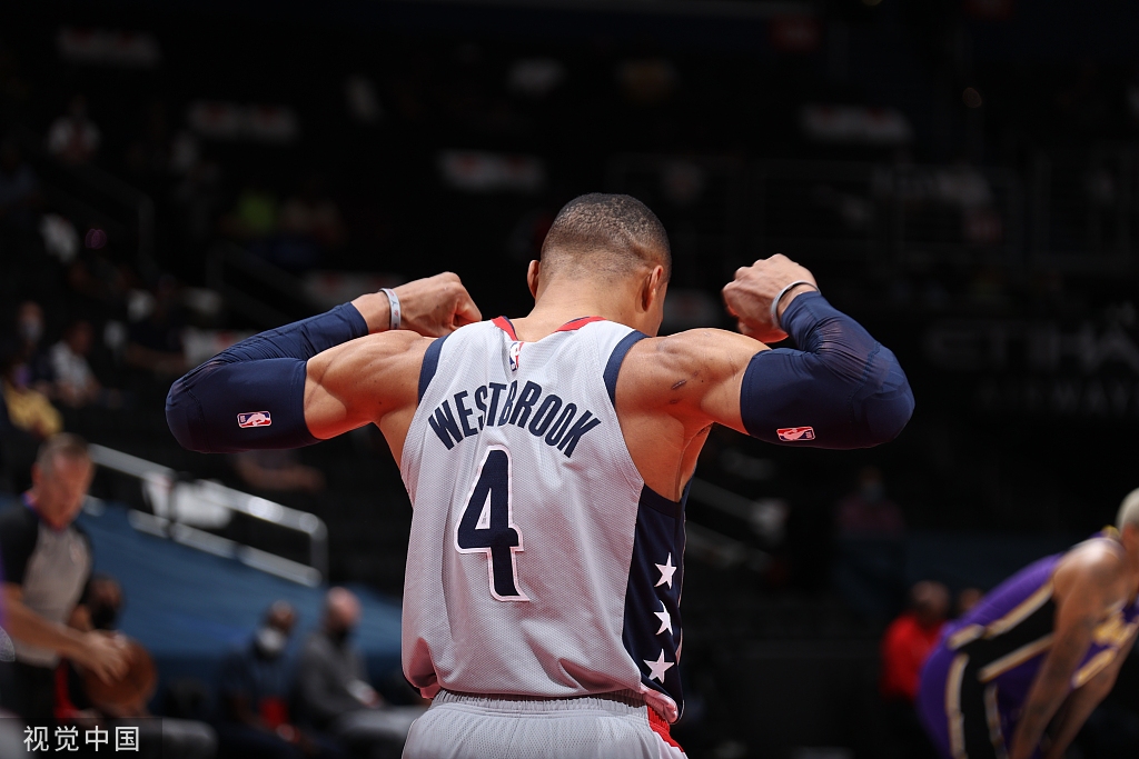 差一點(diǎn)，弗拉霍維奇半單刀射門(mén)被撲