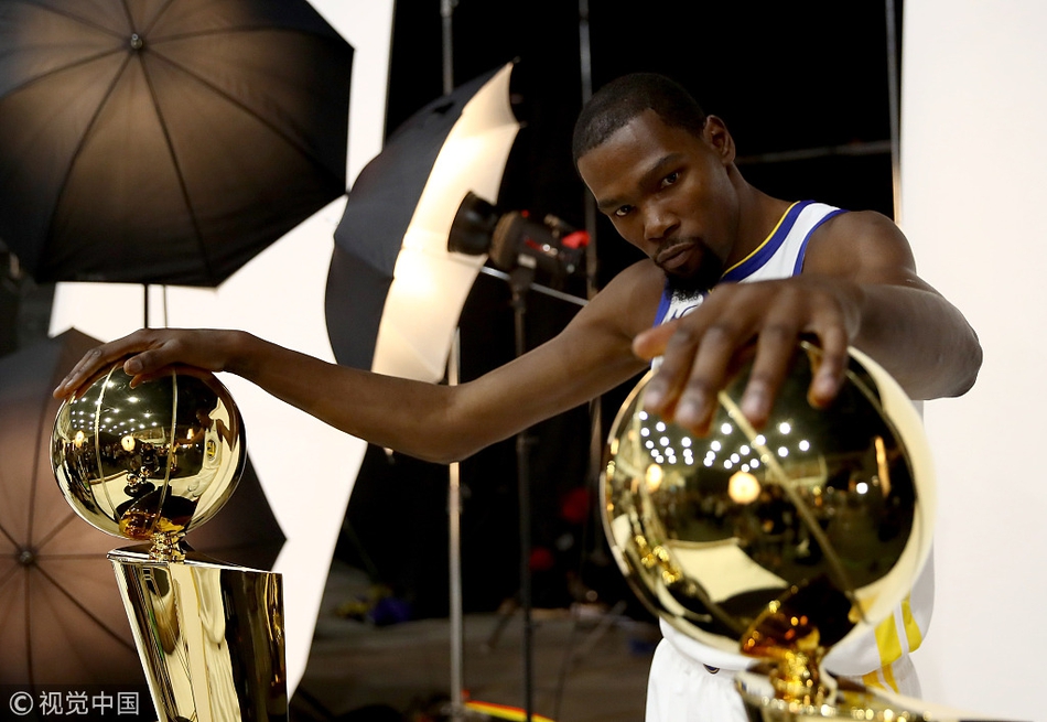 五大聯(lián)賽僅剩兩隊仍0勝：2平13負的狼隊、6平8負的佛羅倫薩