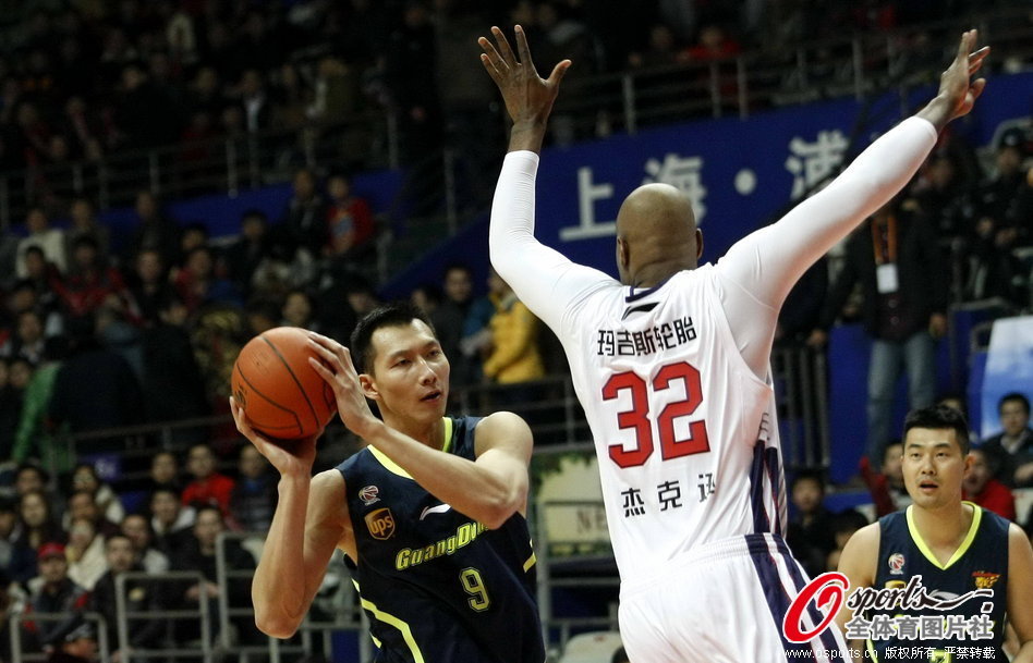 01月08日 CBA常規賽 深圳vs青島 全場(chǎng)錄像回放