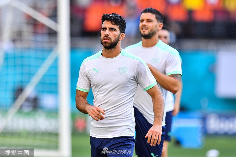 波羅本場(chǎng)數據：2次錯失進(jìn)球機會(huì )，15次丟失球權，評分6.9