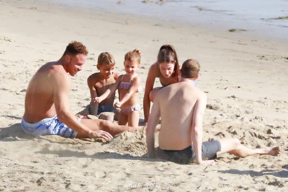 予取予求！恩比德21中12砍全場(chǎng)最高37分外加9板 罰球13中12