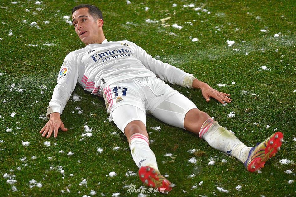 巴媒：羅克因發(fā)布恐同帖子被起訴，可能被禁賽5到10場(chǎng)