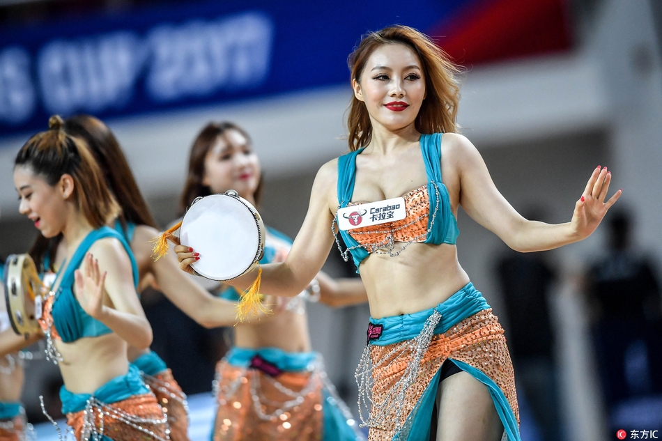 虎撲01月04日訊 今天NBA常規賽湖人主場(chǎng)對陣老鷹的比賽已經(jīng)結束。全場(chǎng)戰罷，湖人以119-102戰勝老鷹。本場(chǎng)比賽，湖人球員勒布朗-詹姆斯出戰30分鐘，20投13中，其中三分球5投2中，罰球2投2中