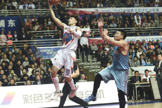 穆倫斯?。旱吕锖仗伢w重過(guò)大了，但他才26歲未來(lái)可期