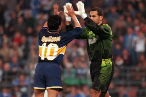 判罰爭議！范迪克賽后找裁判理論，貝里瓦爾也在旁邊