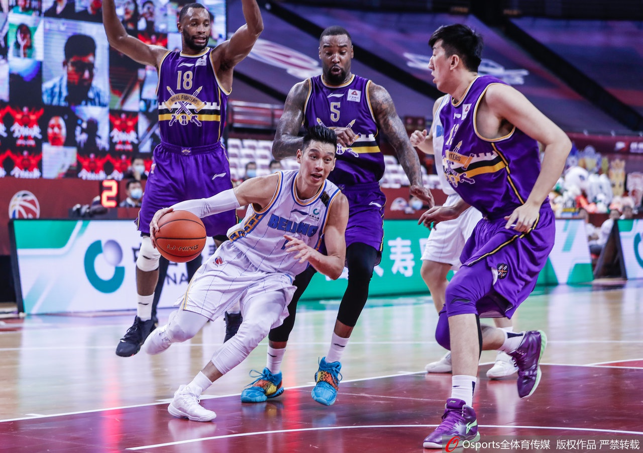 特雷·楊生涯前520場(chǎng)至少有1助攻 NBA歷史第八長(cháng)&保羅1380場(chǎng)第一
