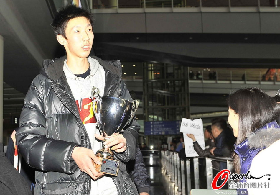 合計1.65億！拜仁新生代：卡爾17歲，帕夫洛維奇21歲，比朔夫20歲