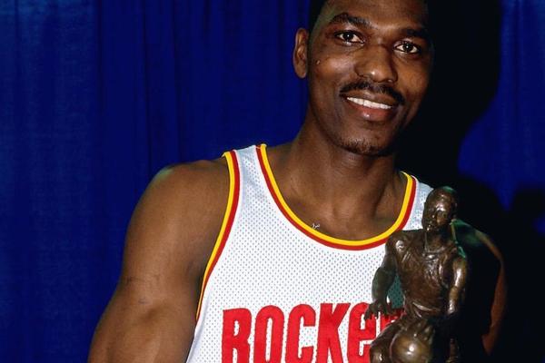 狼隊前10輪僅拿2分，英超歷史同期積分持平或更少球隊最終均降級