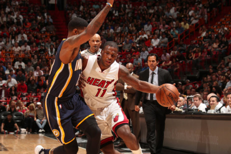 NBA彩經(jīng)：文班亞馬再展恐怖天賦 馬刺擊敗尼克斯奪冠