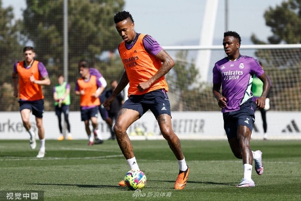 巴黎vs布雷斯特：登貝萊、巴爾科拉首發(fā)，KK、維蒂尼亞出戰