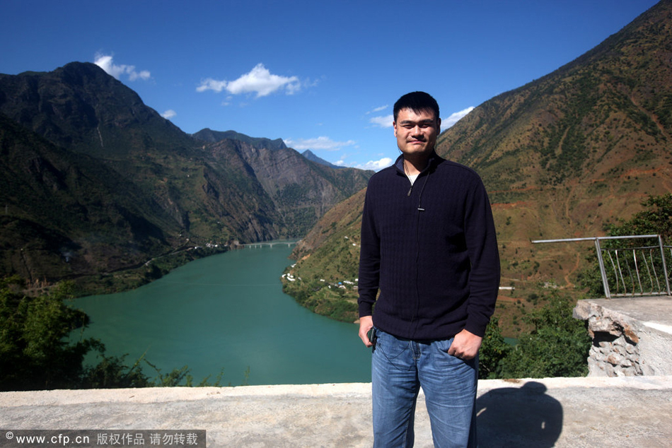 灰熊記者：灰熊計劃裁掉洛夫頓以騰出一個(gè)名額給莫蘭特