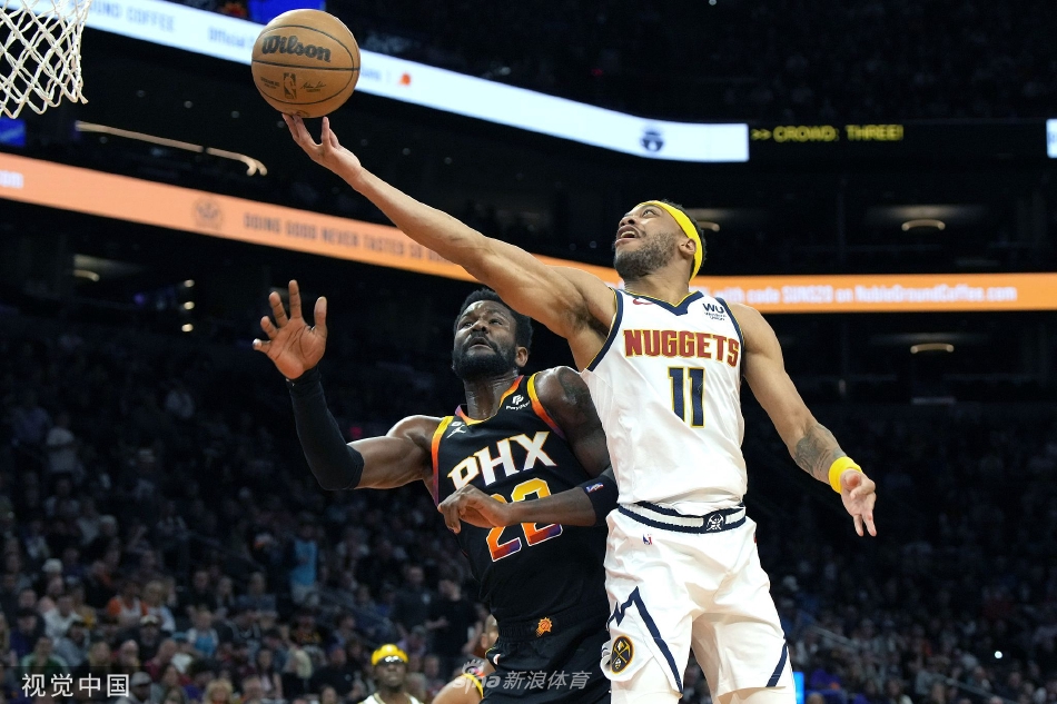 亞泰為賽季客場(chǎng)全勤球迷頒發(fā)紀念證書(shū)，譚龍、玄智健等球員頒獎小虎                                                                2025-