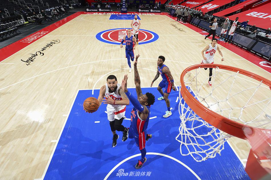 約基奇本賽季總得分聯(lián)盟第二&僅次于SGA 總籃板和助攻皆聯(lián)盟第一