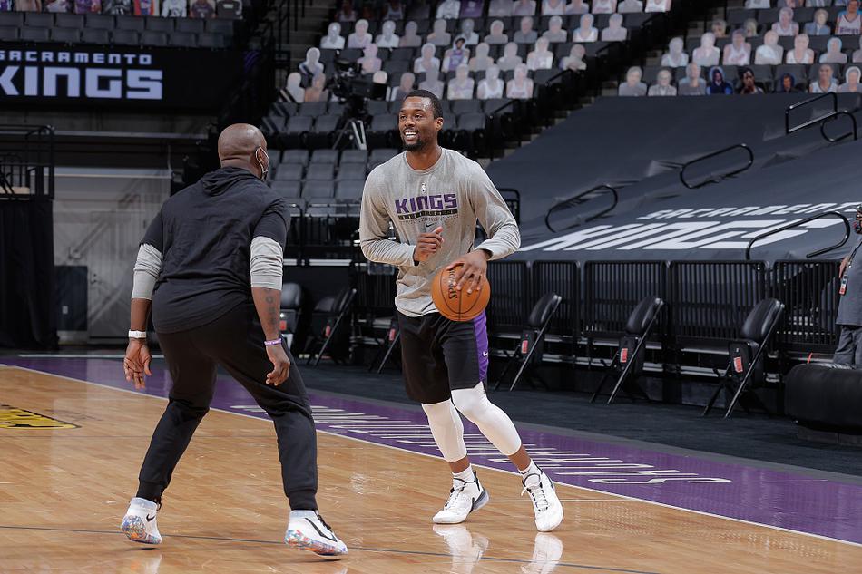 超級明星版已解鎖《NBA 2K26》標準版低至￥238.4；豪華版低至￥407.2