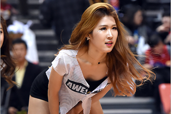 2025年09月29日 20:06:25懂球帝                 北京時(shí)間9月29日，根據國米新聞網(wǎng)的報道，國米看上了切爾西的外租門(mén)將彭德斯。 現年20歲的彭德斯出自亨克青訓，去年夏天他