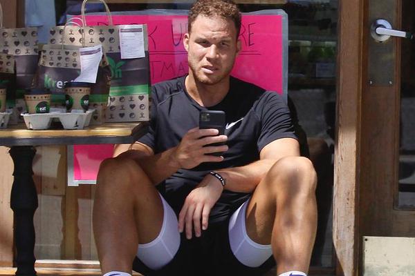 打螺絲闖關(guān)怎么下載？想要比別人更加搶先搶快的玩到這款游戲，那么你獲取游戲開(kāi)測消息是關(guān)鍵，能夠獲取到第一手信息，你才能在最快的時(shí)間內容體驗到，打螺絲闖關(guān)怎么下載呢？在哪里可以免費下載？下面九游小編為你帶