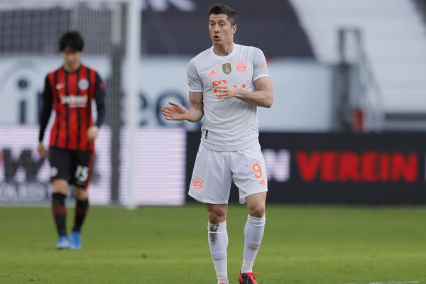 任意球破門(mén)！弗萊堡前鋒格里福已在德甲打入10個(gè)任意球