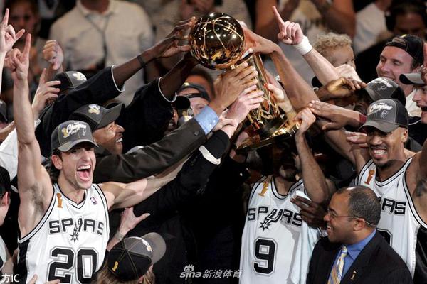 天賦初現！梅西三兒子ciro盤(pán)帶變向連過(guò)數人，此前還任意球破門(mén)