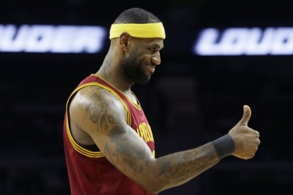 2025年02月22日 11:49:05懂球帝                 在皇家馬德里未來(lái)四場(chǎng)比賽中，貝林厄姆將因為停賽缺席其中的三場(chǎng)比賽。 皇馬此前對貝林厄姆西甲禁賽兩場(chǎng)處罰的上訴遭到駁回，這