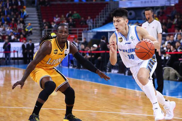 TA：曼聯(lián)簽23歲比利時(shí)門(mén)將拉門(mén)斯達協(xié)議，轉會(huì )費2100萬(wàn)歐