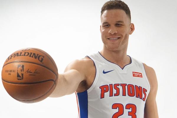 記者：富勒姆與米蘭商談丘庫埃澤轉會(huì )，總價(jià)約2500萬(wàn)歐元