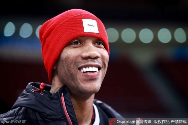 米體：安古伊薩國家隊訓練中肌肉受傷，需進(jìn)一步檢查確認嚴重程度