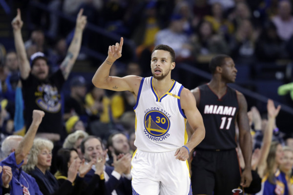 字母哥：雄鹿并非奪冠熱門(mén) 但我們會(huì )成為對手的致命威脅