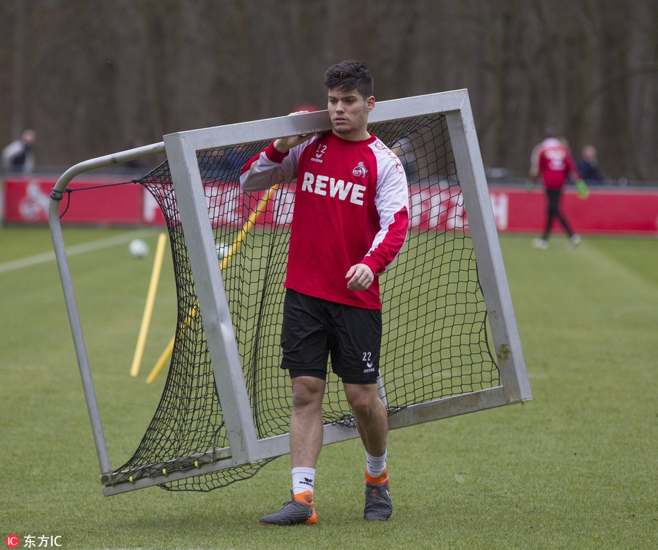 羅馬諾：36歲阿斯皮利奎塔將免簽加盟塞維利亞，已抵達接受體檢