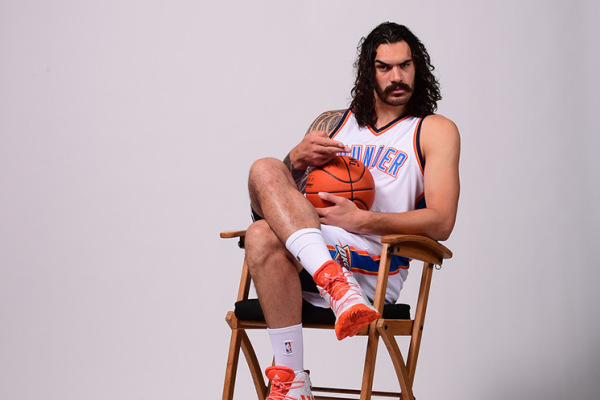 記者：法蘭克福和奧蘇拉達口頭協(xié)議 愿出300萬(wàn)租借費+2千萬(wàn)買(mǎi)斷費Richard                                                            