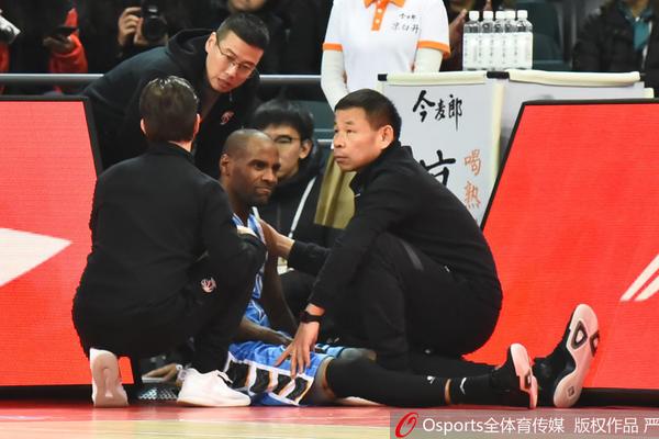 Shams：太陽(yáng)和國王的報價(jià)都包含球員選項 且承諾首發(fā)大前鋒位置