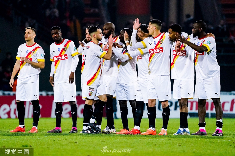 盧：我們最后時(shí)刻的防守沒(méi)什么失誤，只是他們投進(jìn)了