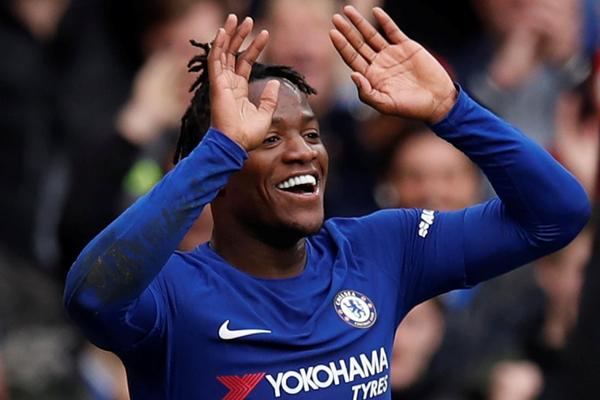 2015年洛里之后，金斯基是首位零封利物浦的熱刺門(mén)將