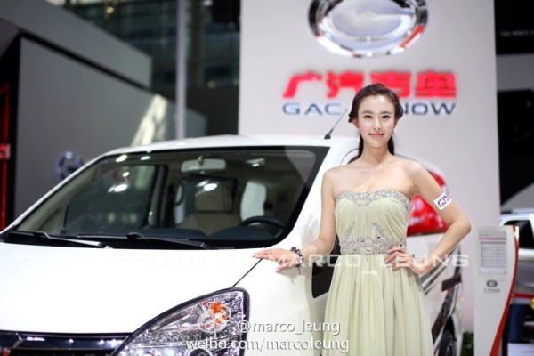 努涅斯近距離背身?yè)岦c(diǎn)，熱刺新門(mén)將金斯基神撲擋出