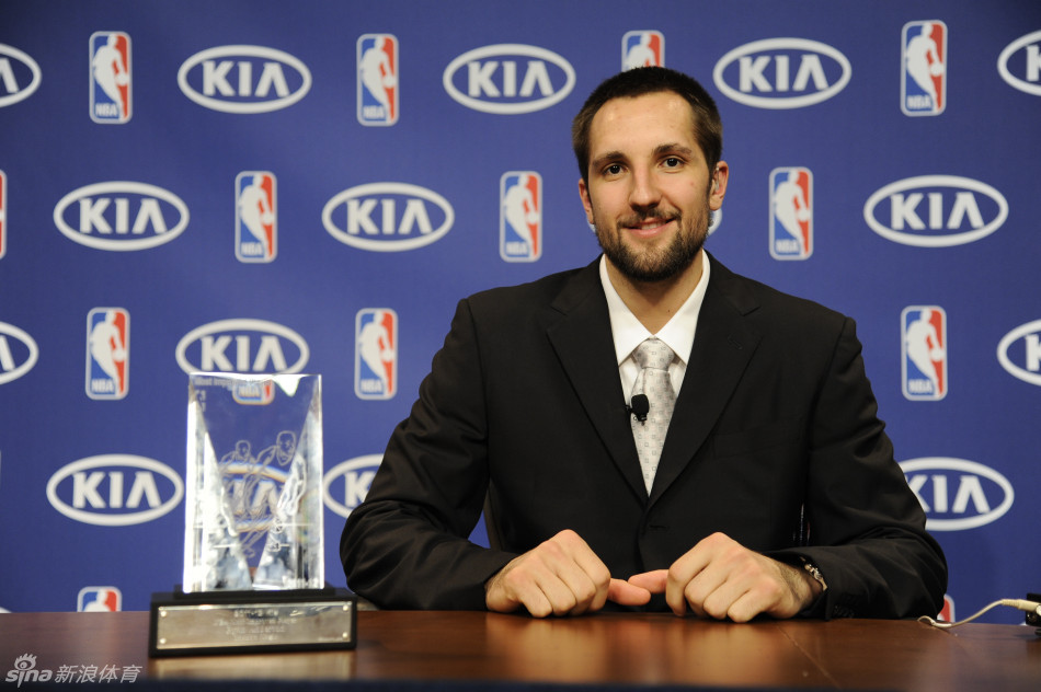 頭號得分手！鮑威爾15中7&12罰全中轟全隊最高29分 另有7板3助3斷