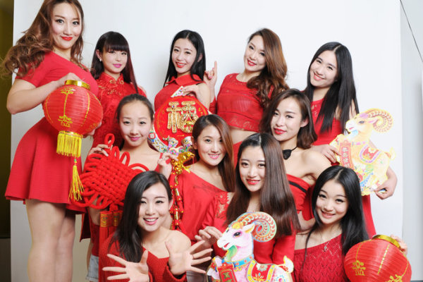 科貝電臺：一些馬賽球迷試圖無(wú)票溜進(jìn)伯納烏球場(chǎng)，被警方發(fā)現