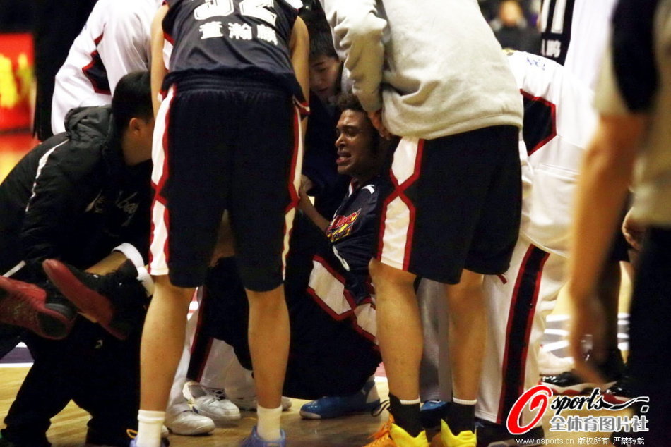 01月08日 沙王冠1/4決賽 利雅得新月vs吉達聯(lián)合 全場(chǎng)錄像回放