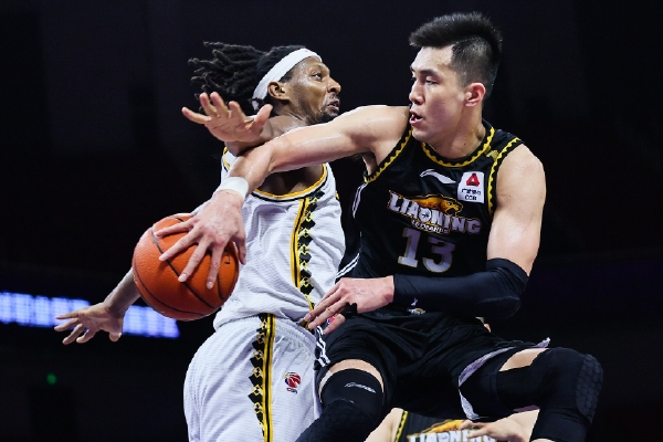 剛打完一個(gè)賽季的女籃聯(lián)賽，估值24億