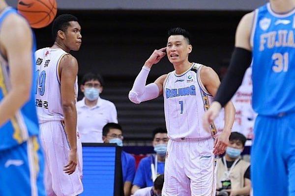 羅馬諾：大馬丁落選對陣水晶宮大名單，球員已和曼聯(lián)達成協(xié)議