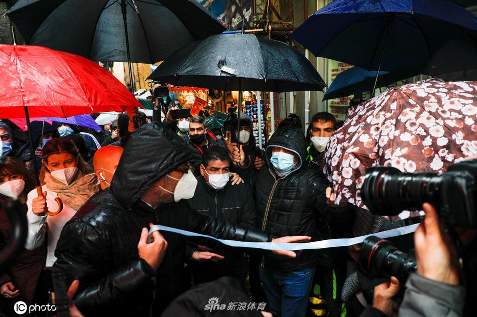 迪尼：馬雷斯卡飄了，祝他找到一個(gè)沒(méi)有自己意見(jiàn)的億萬(wàn)富翁老板
