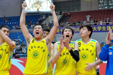 泰山痛快復仇！6球大勝?lài)?，京魯大戰最大比分，韓鵬振臂歡呼