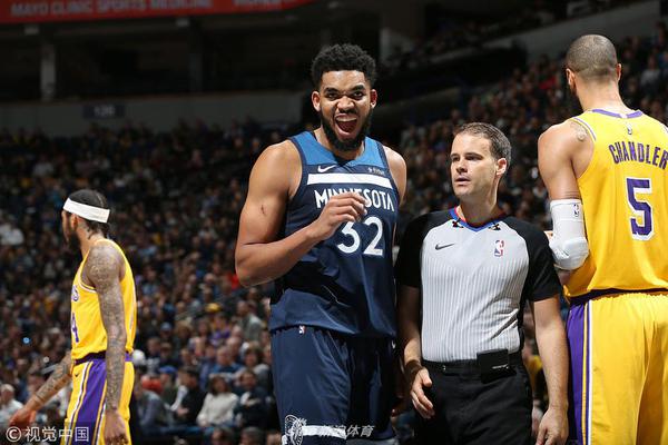 萬(wàn)箭穿心！黃蜂上半場(chǎng)三分31中18 追平NBA半場(chǎng)三分命中數紀錄