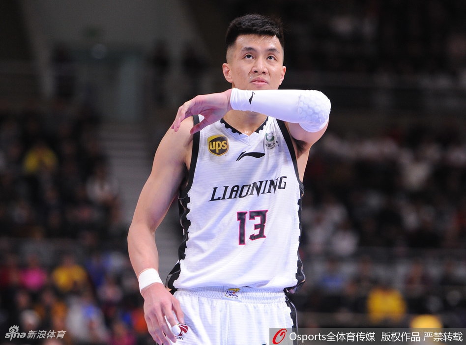 郵報：霍伊倫轉會(huì )那不勒斯的進(jìn)程正在推進(jìn)，但他仍想留在曼聯(lián)