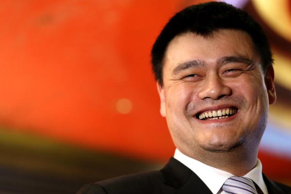 [流言板]詹姆斯轉發(fā)奧尼爾被三隊退役球衣：祝賀你，大個(gè)子！