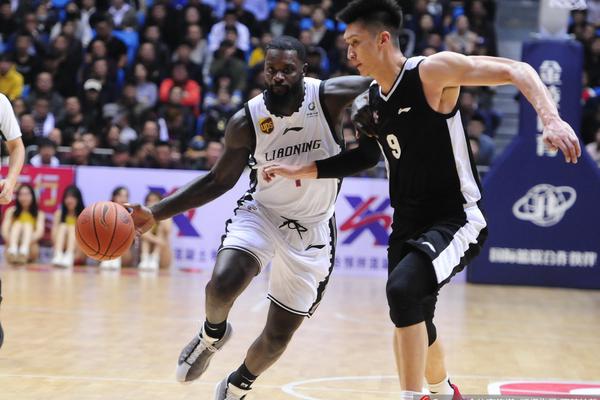 快船今日罰球31中29 賽季罰球命中率來(lái)到83.9% 升至聯(lián)盟第1