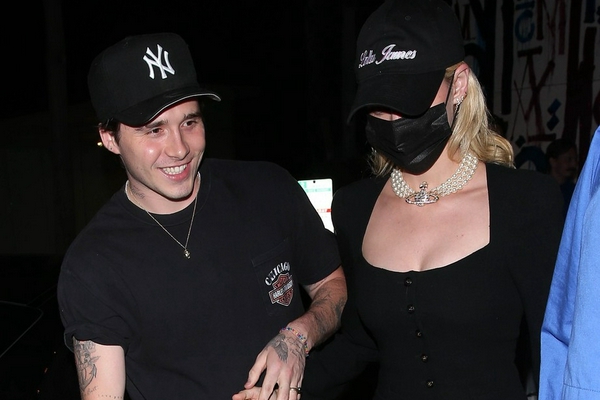 01月08日 CBA常規賽 深圳vs青島 全場(chǎng)錄像回放