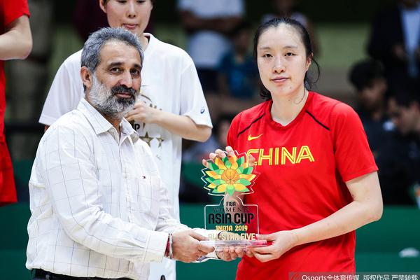 又被進(jìn)了...U17女足第58分鐘再丟一球，暫0-3落后巴西beltalowda                                                            