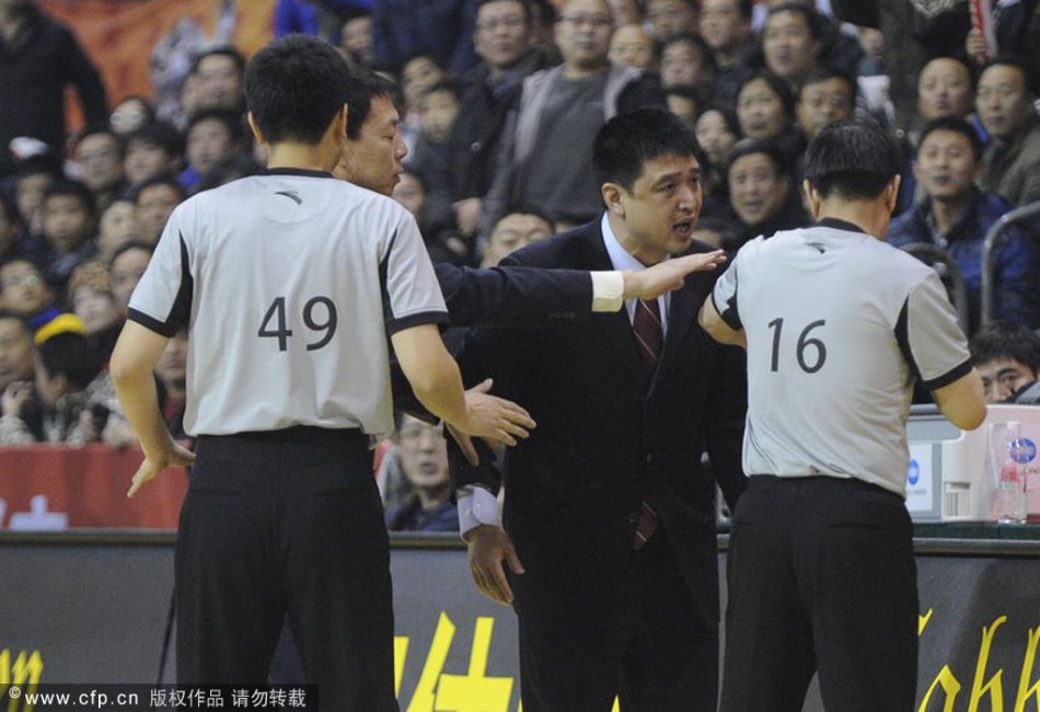 12月04日 NBA常規賽 黃蜂vs尼克斯 全場(chǎng)錄像回放