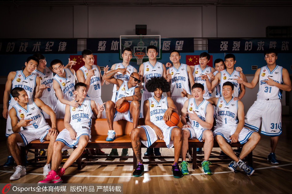 [流言板]高效！亞歷山大半場(chǎng)12投8中，罰球3中3，得到19分3籃板1助攻